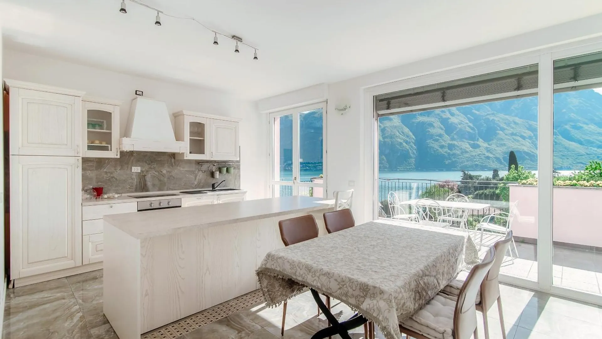 Casa Bianca - Bellagio Διαμέρισμα